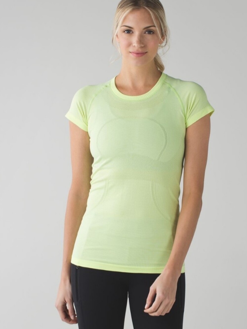 Lululemon Swiftly Tech Short Sleeve Crew, Size 6
